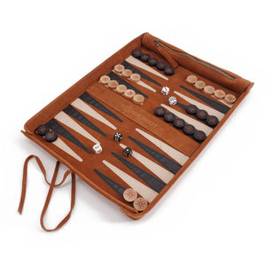 Premium reisebackgammon i semsket skinn - Cognacfarget